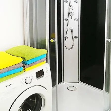 Apartamento Barcelona 10 *